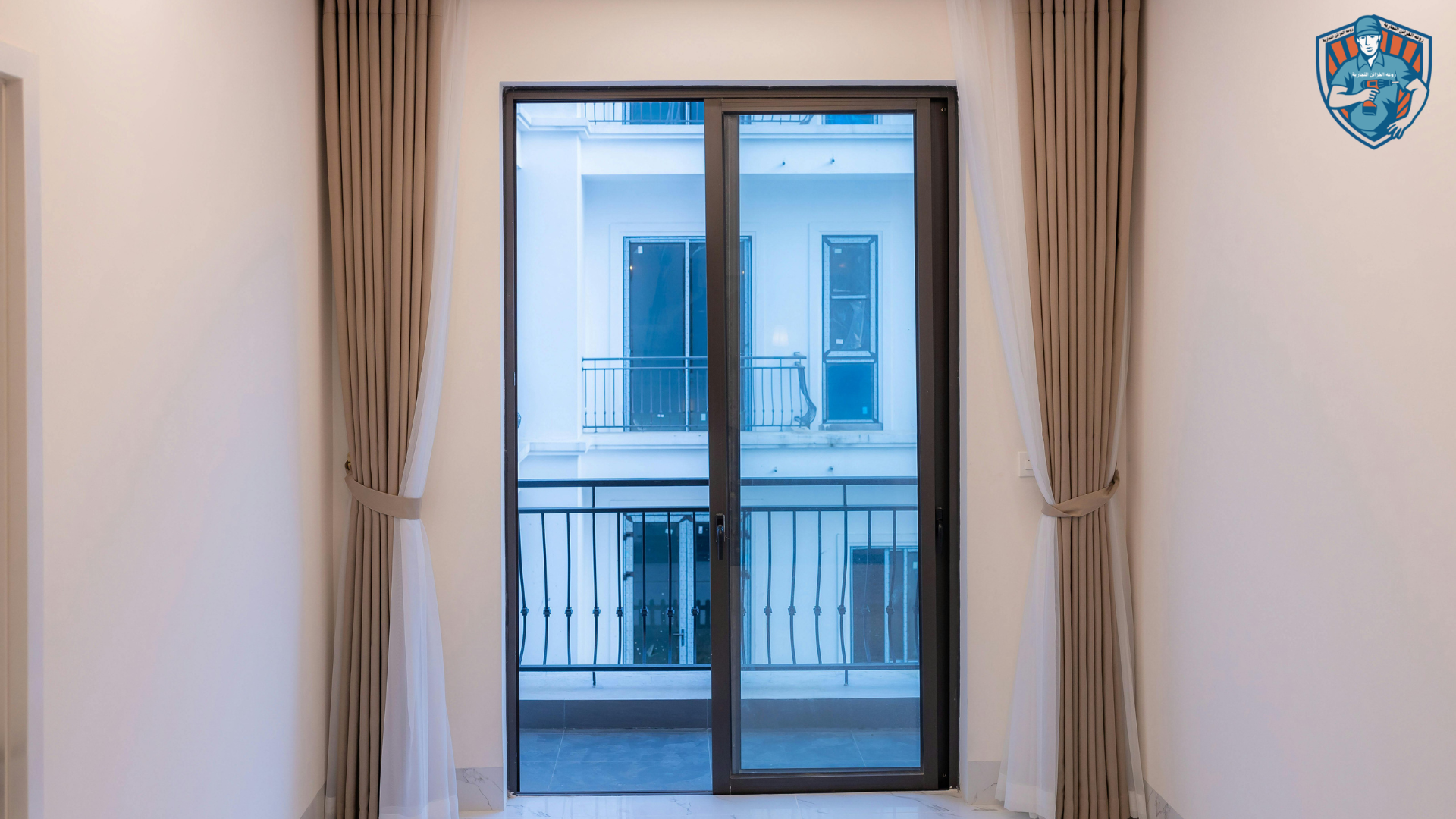 معلم المنيوم بالرياض